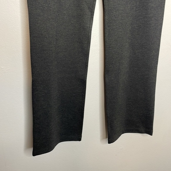SOLD Betabrand | Women’s Grey Classic Dress Pants Size Medium Petite - Picture 3 of 7